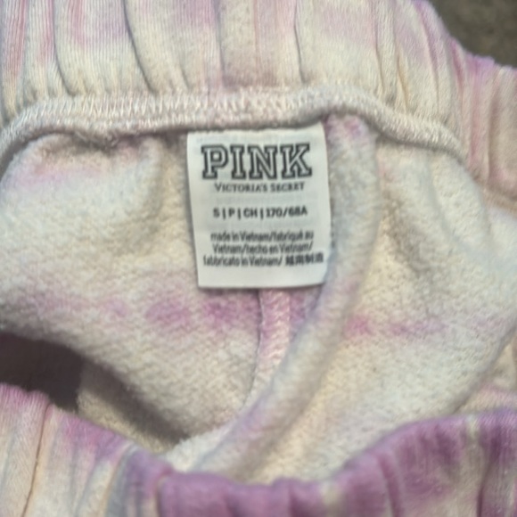 Victoria’s Secret Pink shorts. Size small - Picture 3 of 3